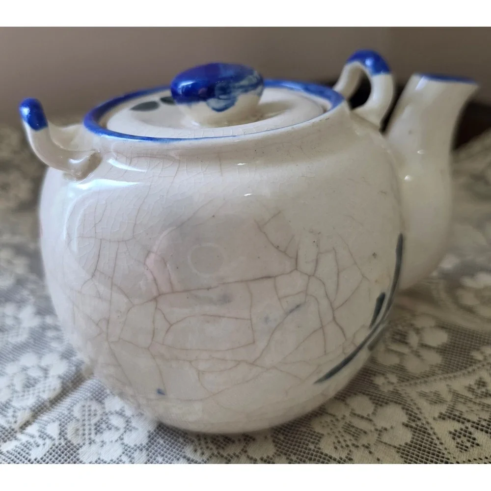Vtg Made in Japan Hand Painted Flower Tea Pot Blue Red Floral Crazing Glaze